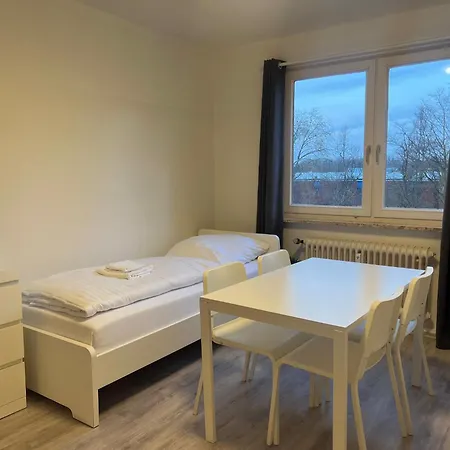 T&k - - 2 - Vollausgestattet